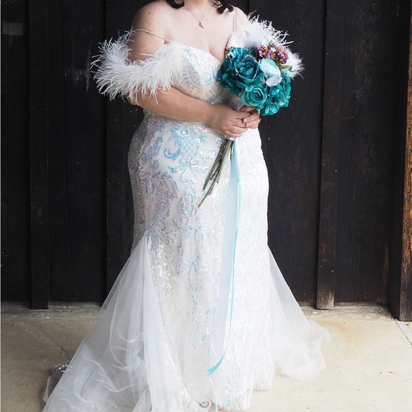 18 wedding dress - Picture 1 of 4